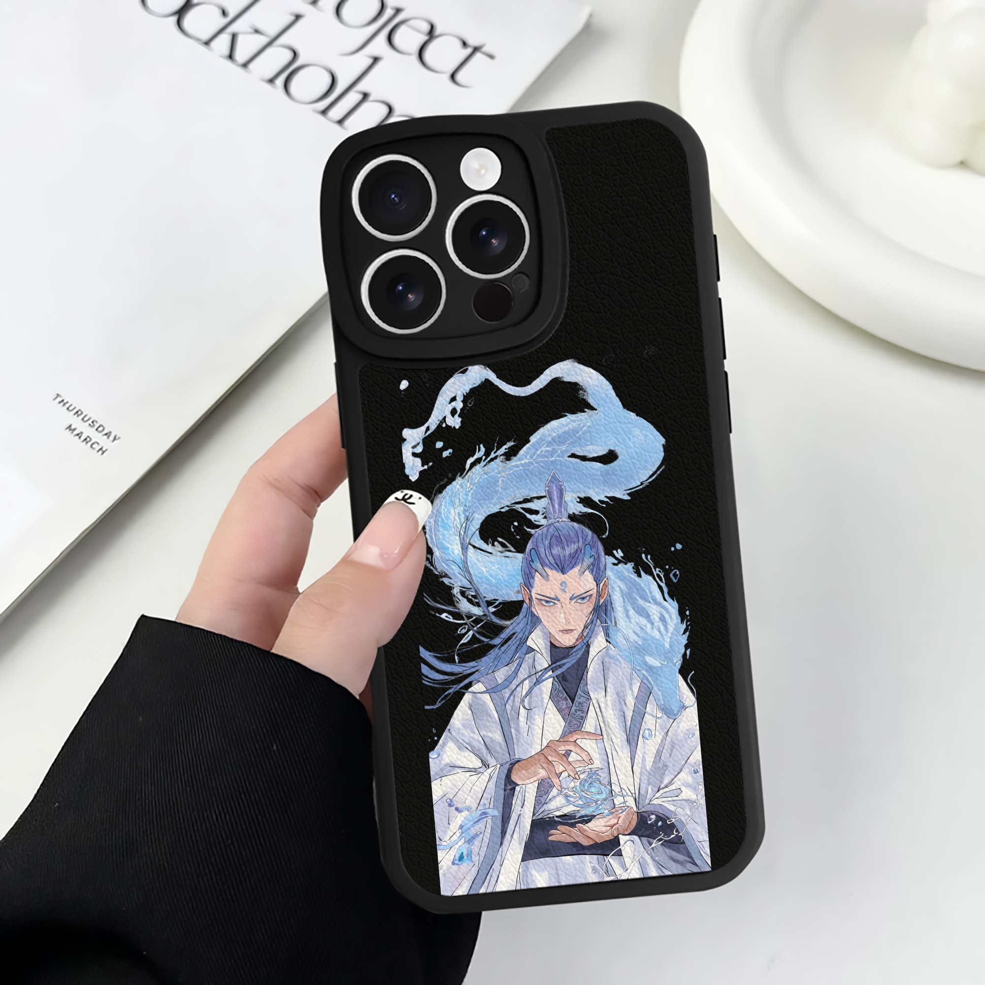 （画像用） Ne Zha 2 ナタ 魔童の大暴れ 【iPhone 16シリーズ対応】シリコンスマホケース（レザー調） 材質：シリコン